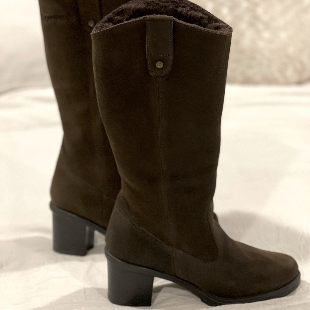 Bearpaw Chocolate Brown Suede Boots